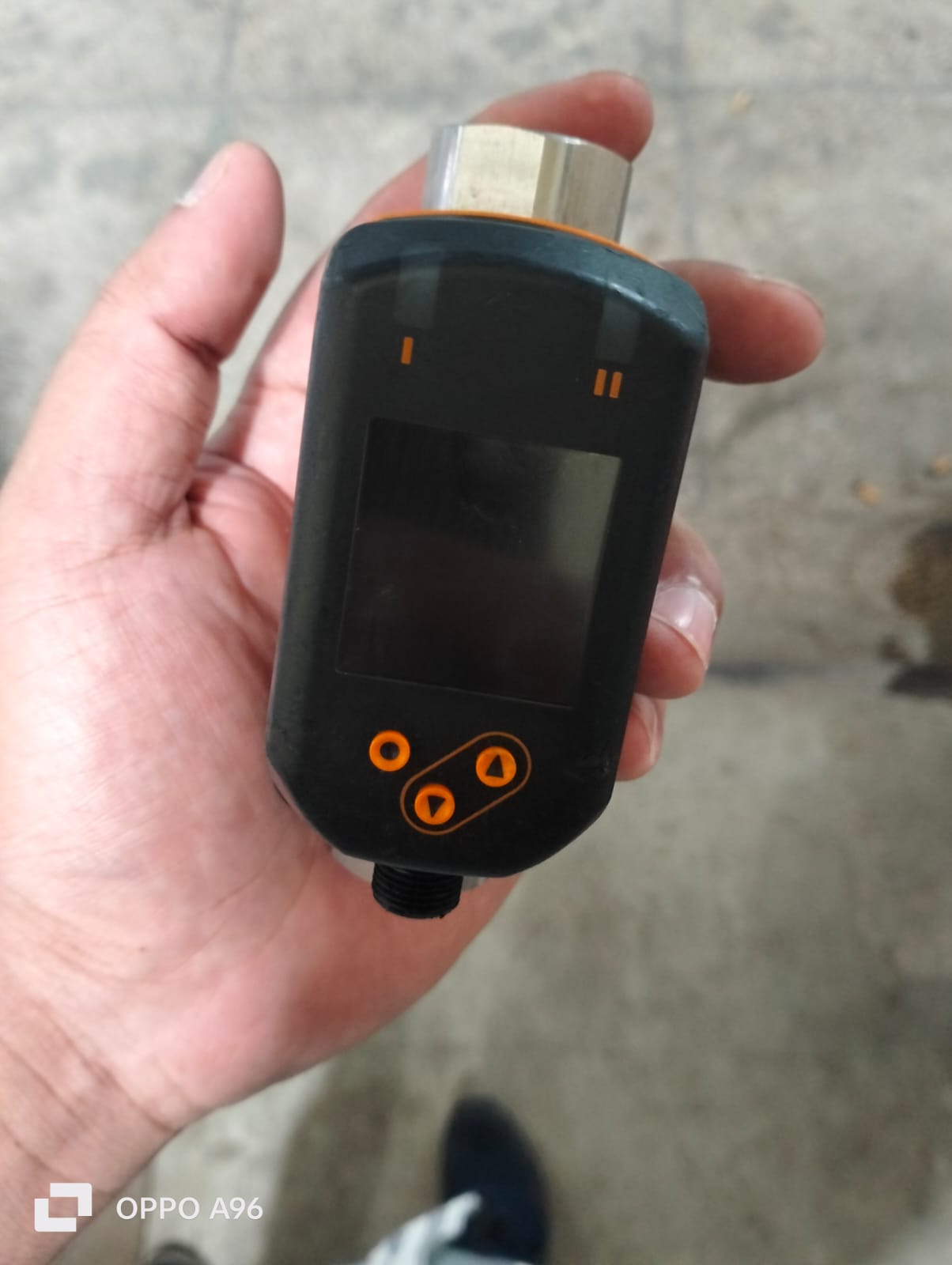 فلومتر برند IFM مدل SV4200 با خروجی آنالوگ (1)